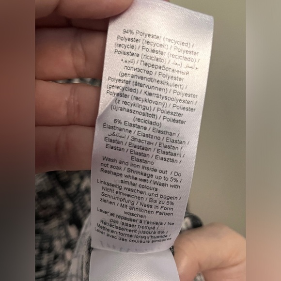 [M] Women’s Long Sleeve Dress, tea-length black cream v-neck stretchy flowy - Picture 9 of 9